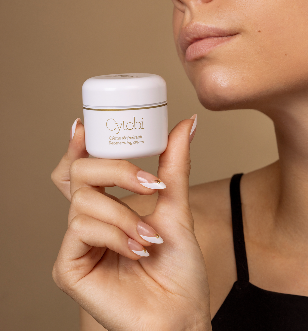 ジェナティック　シトビー　Cytobi 30mL Amazon.com: Gernetic CYTOBI regenerating cream 1.0 Oz / 30 ml